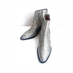Robert Clergerie Xenia Silver Metallic Ankle Bootie Sz 38 7.5 $725